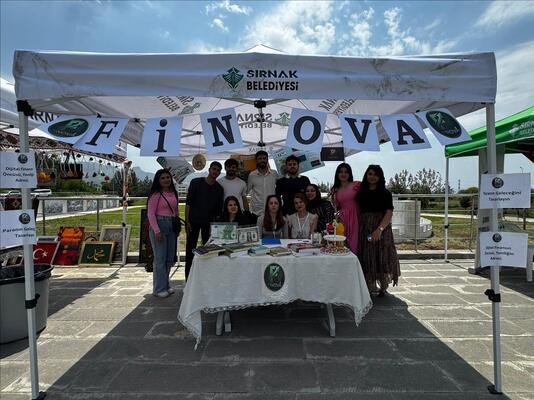 sirnak-universitesi-kariyer-fuari-sukaf-2026-kapsaminda-finova-kulubu-olarak-actigimiz-standimiz-y